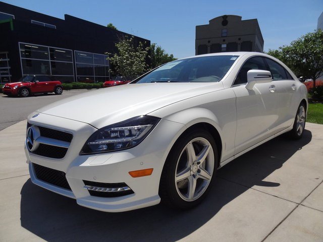 Mercedes benz cls class cls550 4 door